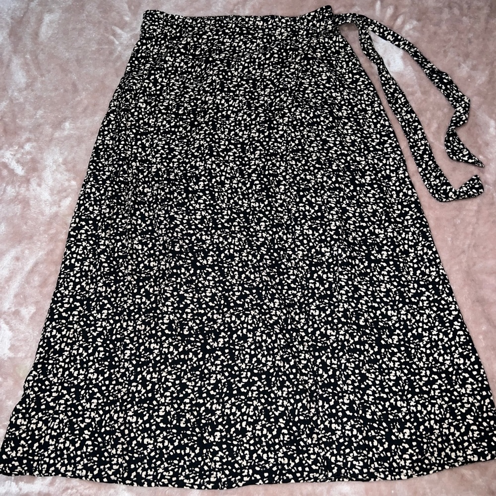 S URBAN Romantics Midi Wrap Skirt